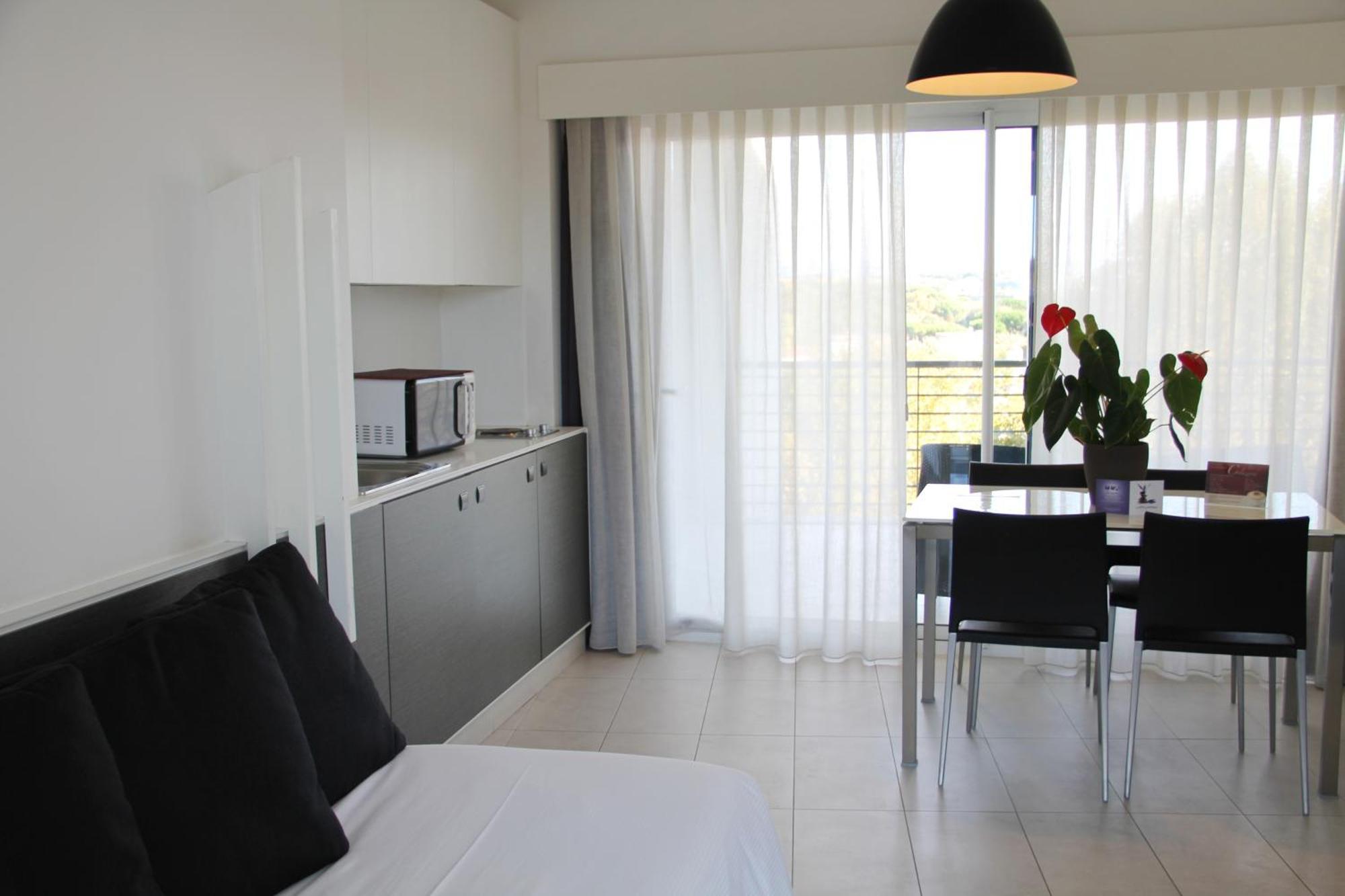 Dreibettzimmer mit Balkon